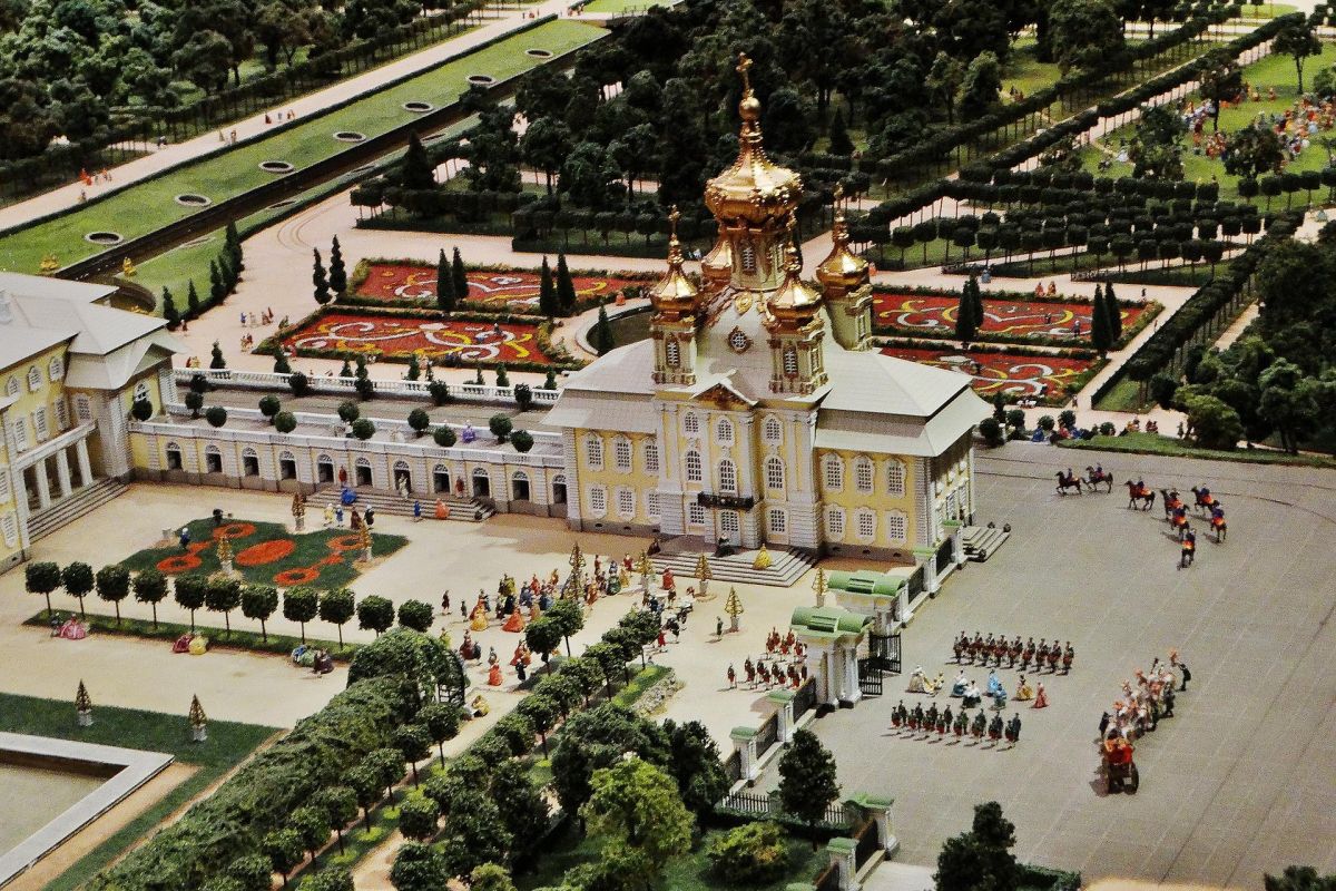 Тур «Петербург. Пётр. От первого камня до небоскреба» (октябрь - апрель)