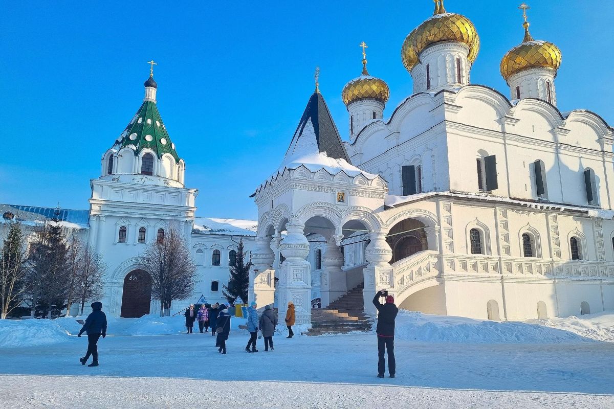 Новогодние каникулы в Костроме