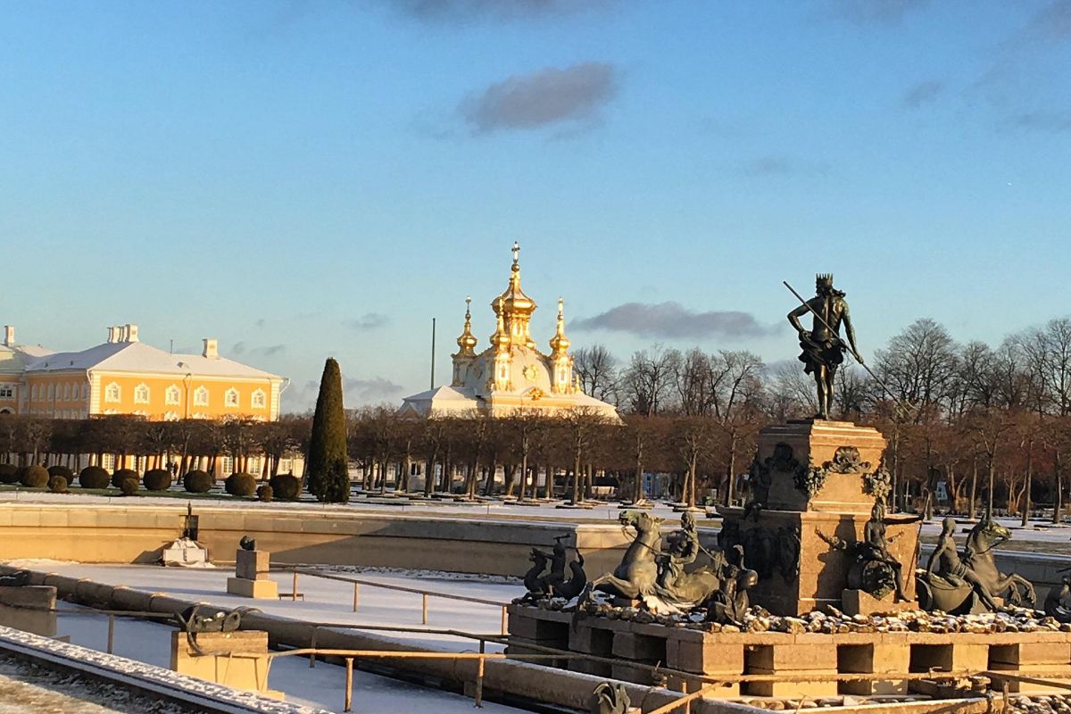 «Семейные каникулы: Интерактивный Выборг и Классический Петербург», 5 дней