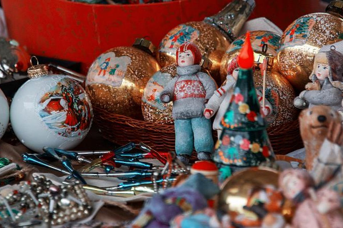 Тур «Семейная экспедиция: Тайны Новогодних Игрушек», 4 дня